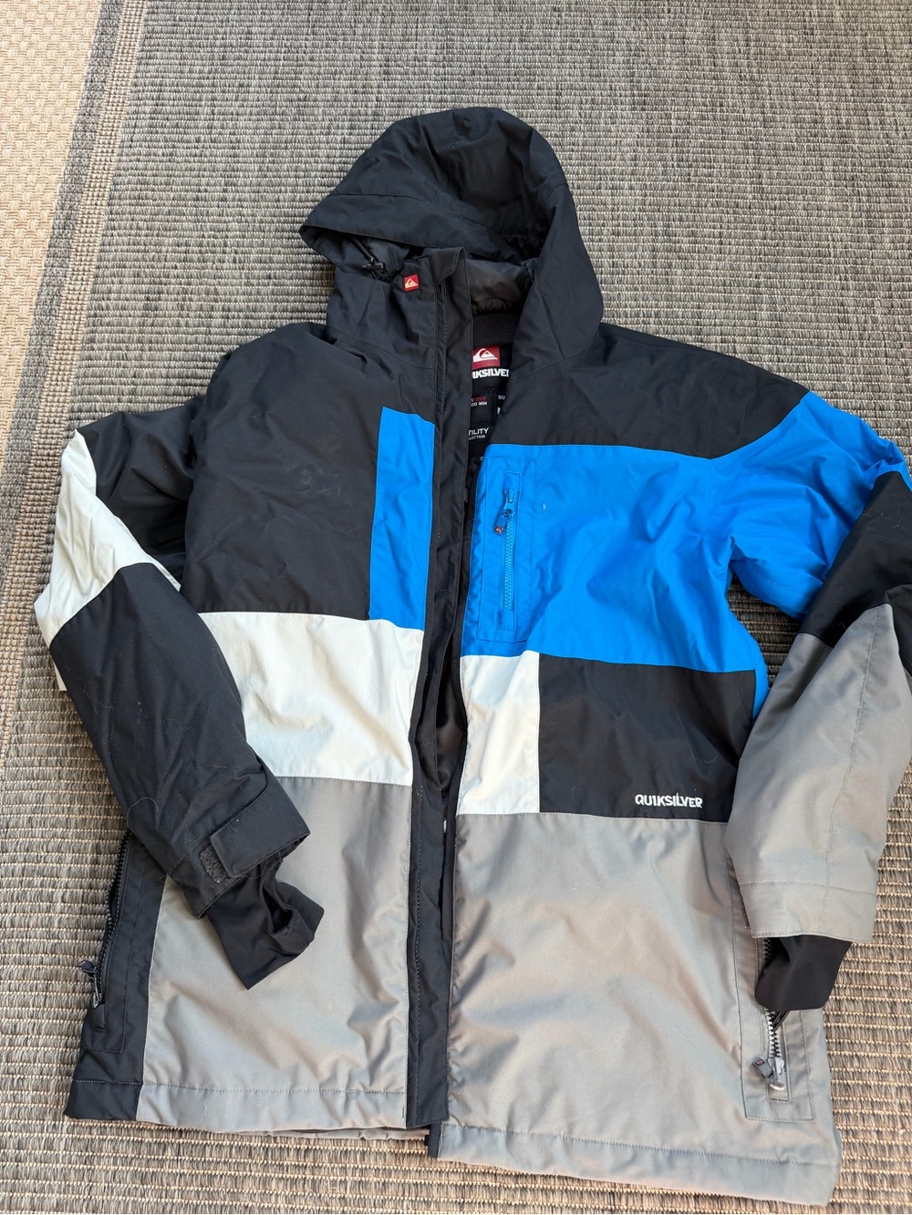 Quiksilver Men's Black/Blue/White/Gray Colorblock Ski Jacket
